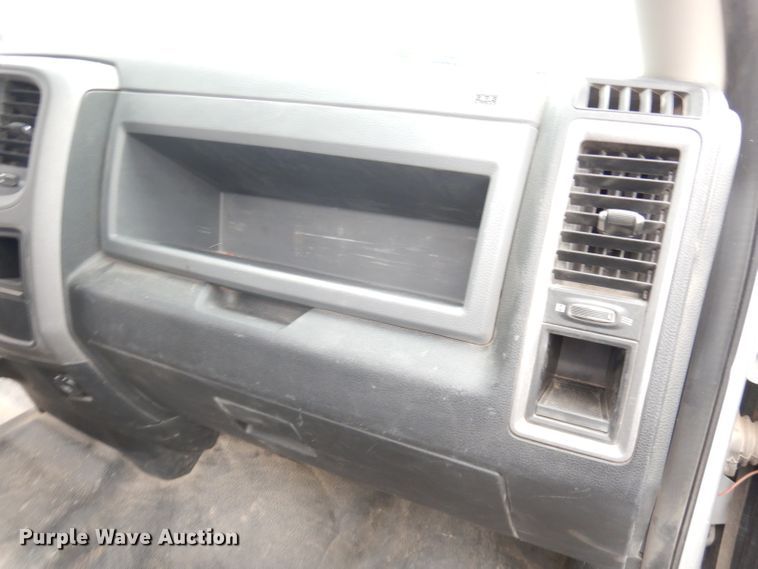 image for item DK3153 2017 Dodge Ram 1500  Crew Cab pickup truck