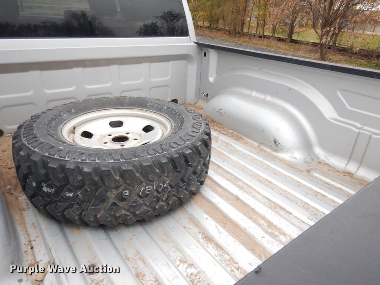 image for item DK3153 2017 Dodge Ram 1500  Crew Cab pickup truck