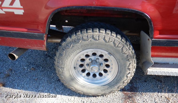 image for item DK3186 1988 Chevrolet K2500  brush fire truck