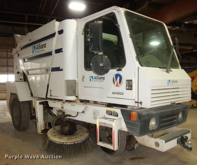 image for item DK3188 2009 Allianz Johnston MX450  street sweeper truck
