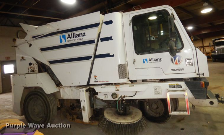 image for item DK3188 2009 Allianz Johnston MX450  street sweeper truck