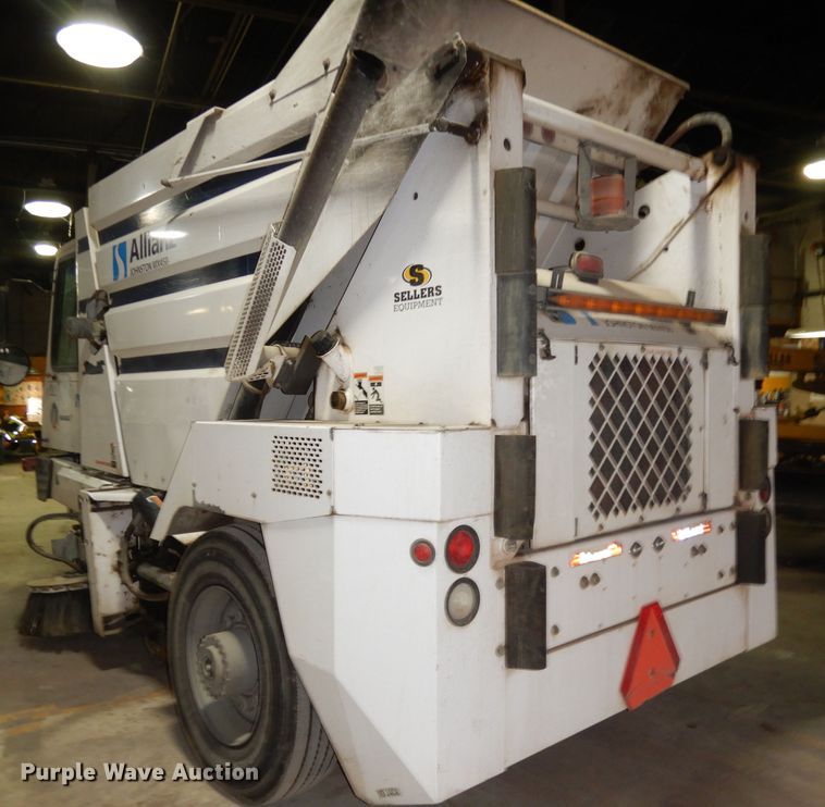 image for item DK3188 2009 Allianz Johnston MX450  street sweeper truck