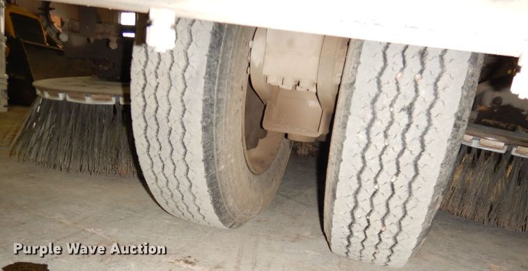 image for item DK3188 2009 Allianz Johnston MX450  street sweeper truck