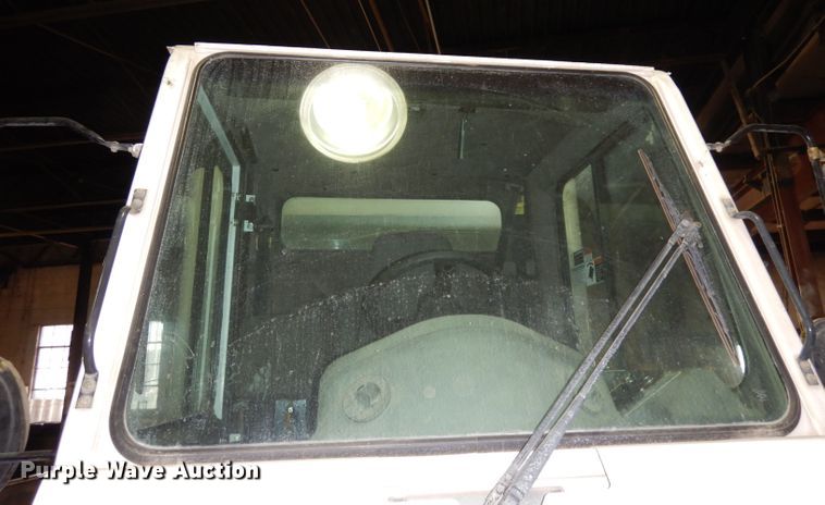 image for item DK3188 2009 Allianz Johnston MX450  street sweeper truck