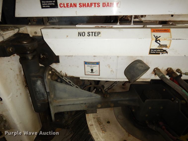 image for item DK3188 2009 Allianz Johnston MX450  street sweeper truck