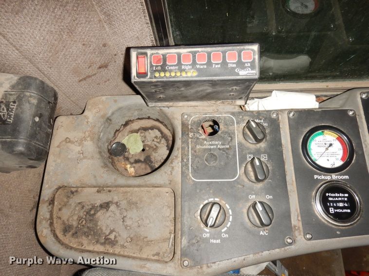 image for item DK3188 2009 Allianz Johnston MX450  street sweeper truck