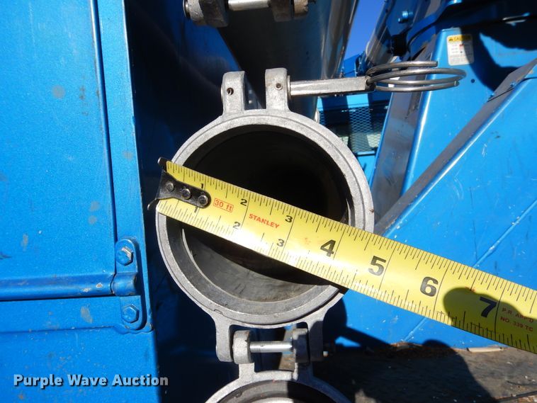 image for item DK3364 2002 International 4300  bucket truck