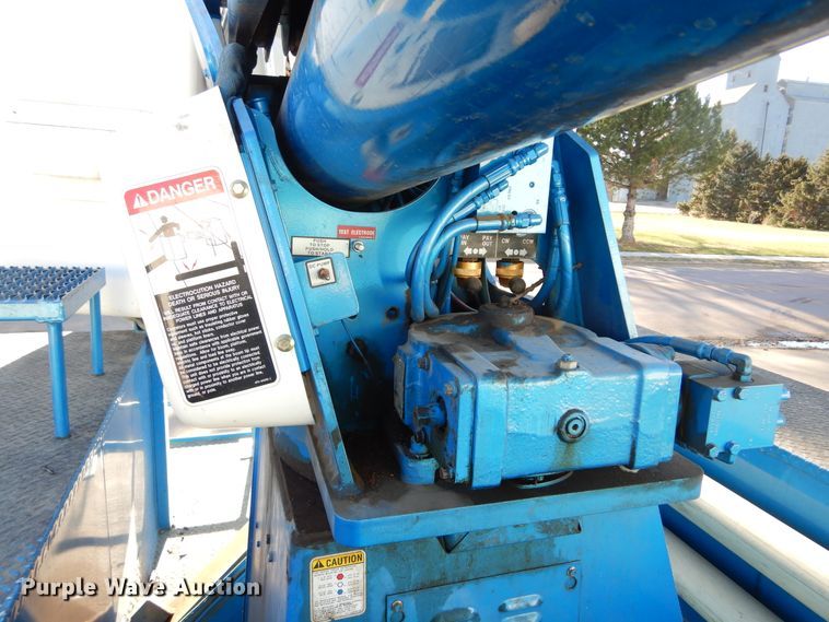image for item DK3364 2002 International 4300  bucket truck