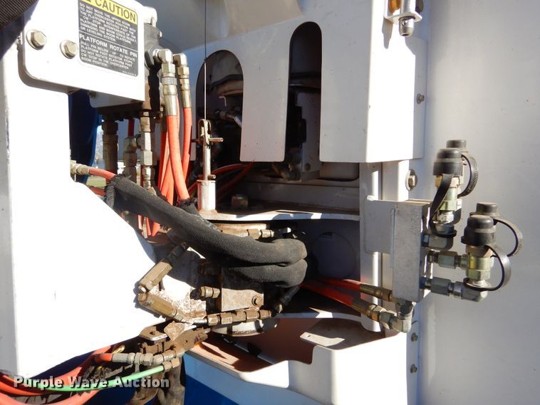 image for item DK3364 2002 International 4300  bucket truck