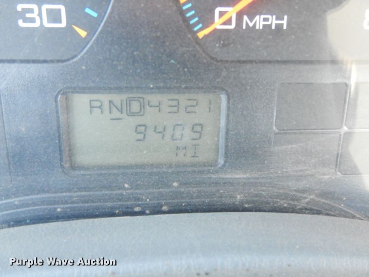 image for item DK3364 2002 International 4300  bucket truck