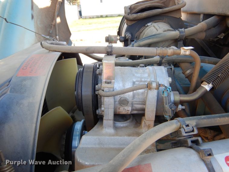 image for item DK3364 2002 International 4300  bucket truck