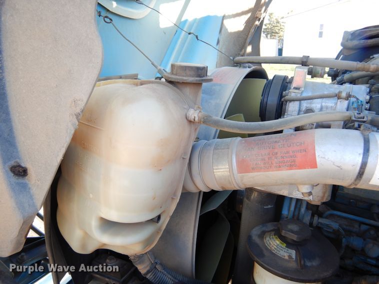 image for item DK3364 2002 International 4300  bucket truck