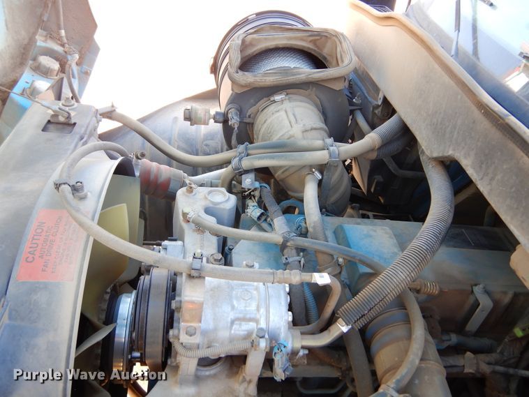 image for item DK3364 2002 International 4300  bucket truck