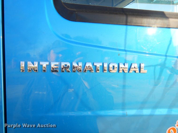 image for item DK3364 2002 International 4300  bucket truck