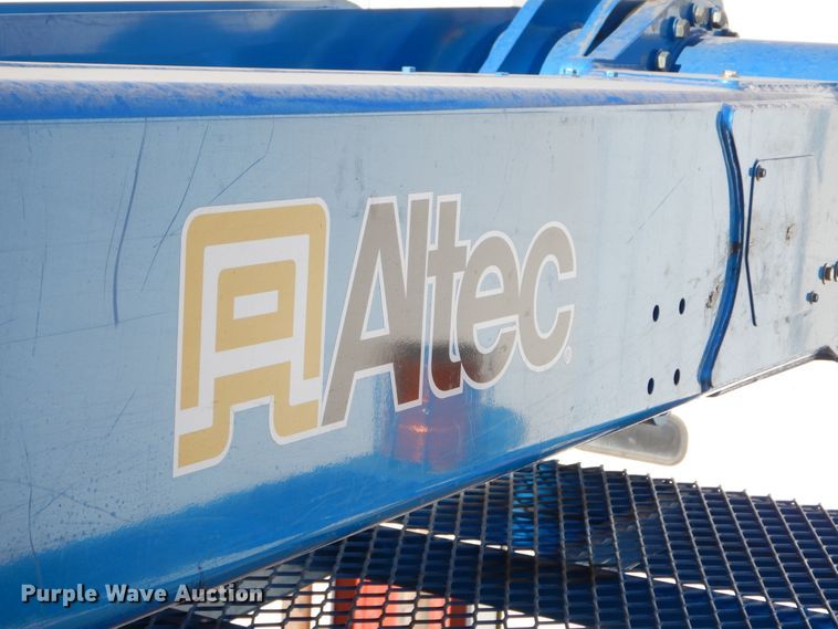 image for item DK3364 2002 International 4300  bucket truck