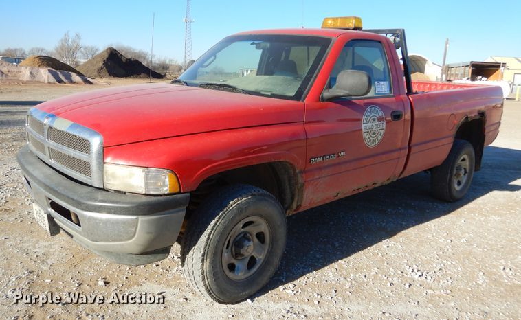 image for item DK3372 1999 Dodge Ram 1500  pickup truck