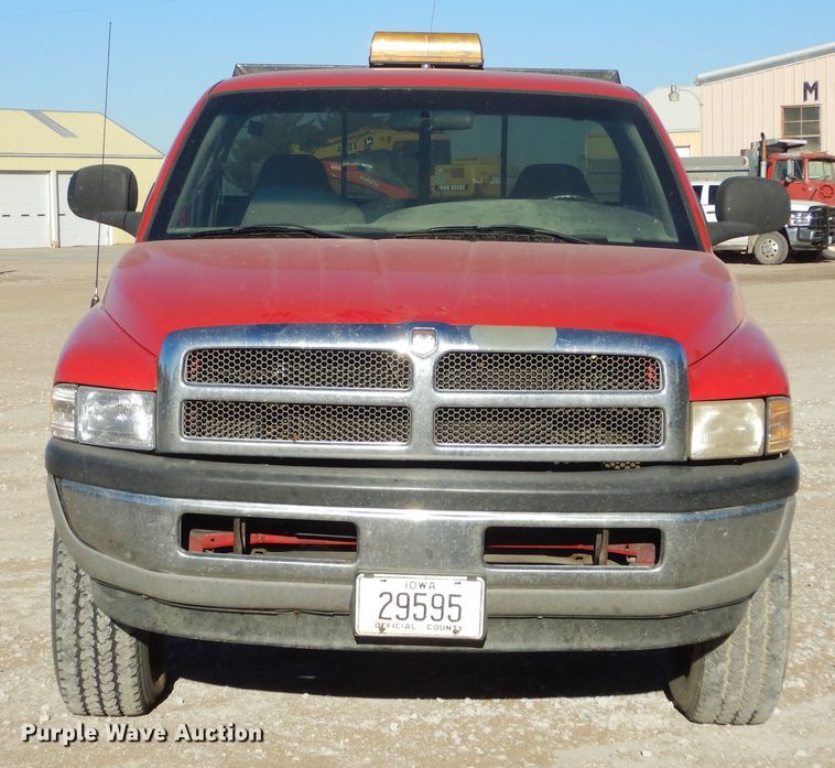 image for item DK3372 1999 Dodge Ram 1500  pickup truck