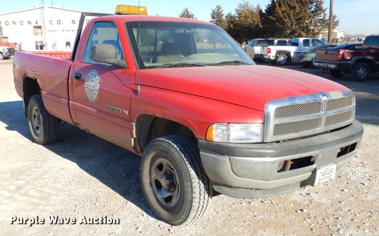 image for item DK3372 1999 Dodge Ram 1500  pickup truck