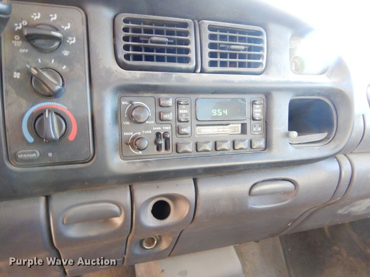 image for item DK3372 1999 Dodge Ram 1500  pickup truck