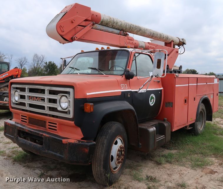 image for item DL0634 1986 GMC C6500  bucket truck