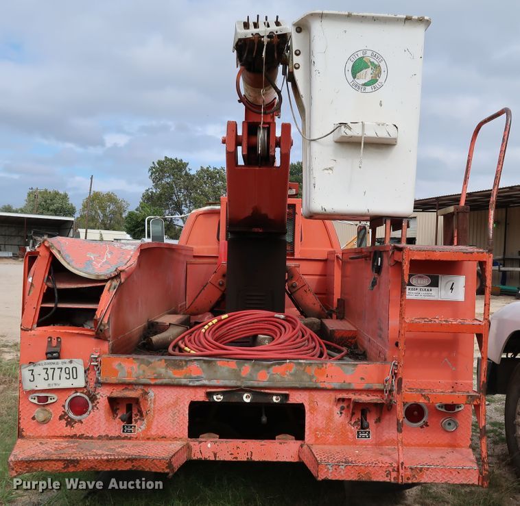 image for item DL0634 1986 GMC C6500  bucket truck