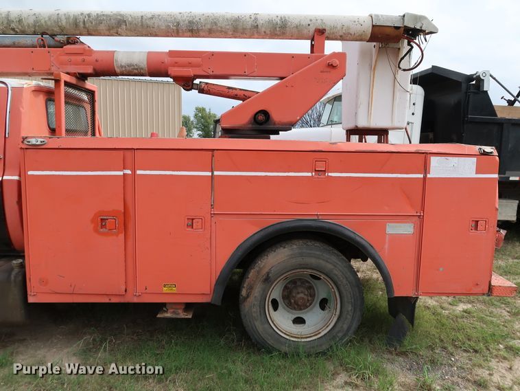 image for item DL0634 1986 GMC C6500  bucket truck