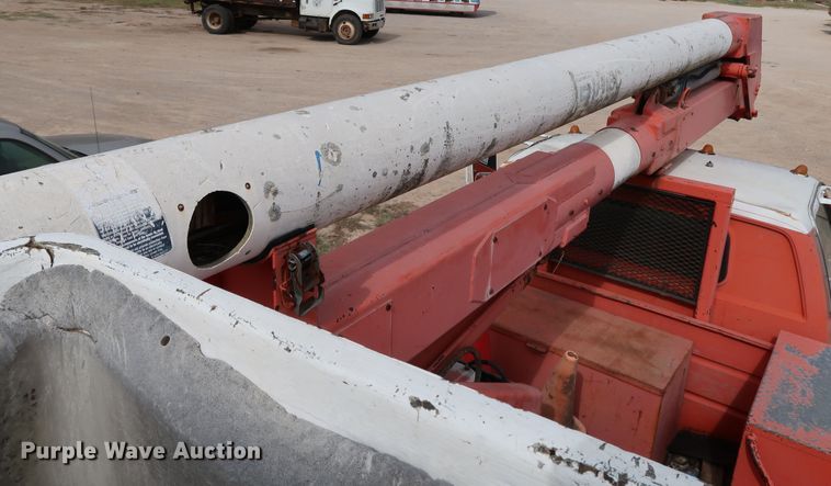 image for item DL0634 1986 GMC C6500  bucket truck