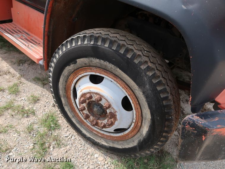 image for item DL0634 1986 GMC C6500  bucket truck