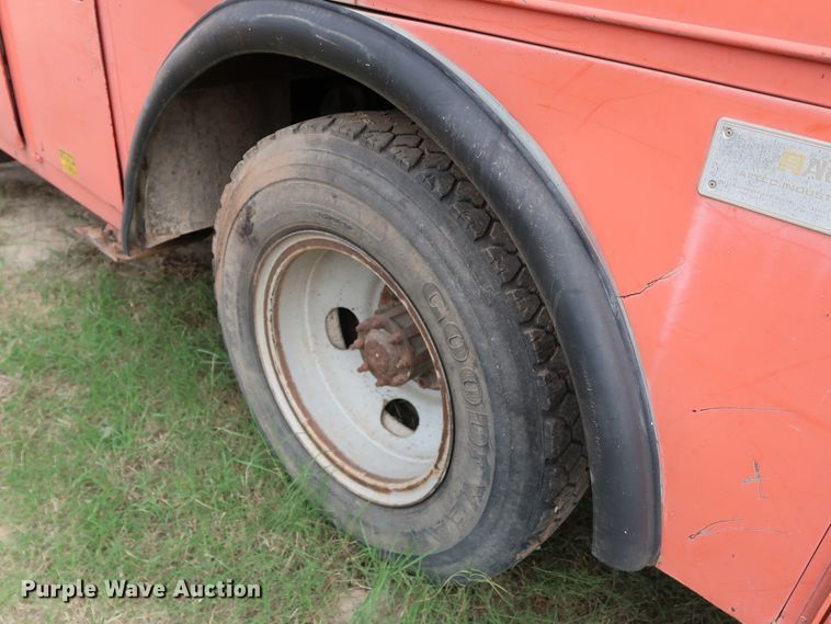 image for item DL0634 1986 GMC C6500  bucket truck