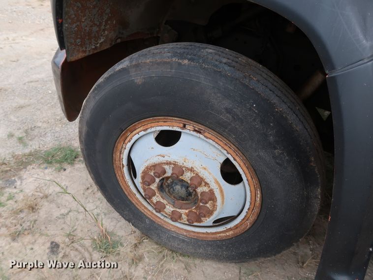 image for item DL0634 1986 GMC C6500  bucket truck