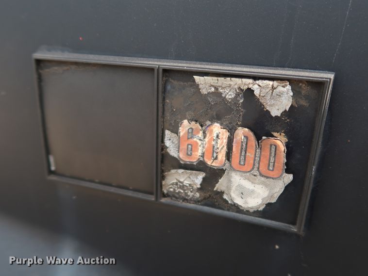 image for item DL0634 1986 GMC C6500  bucket truck