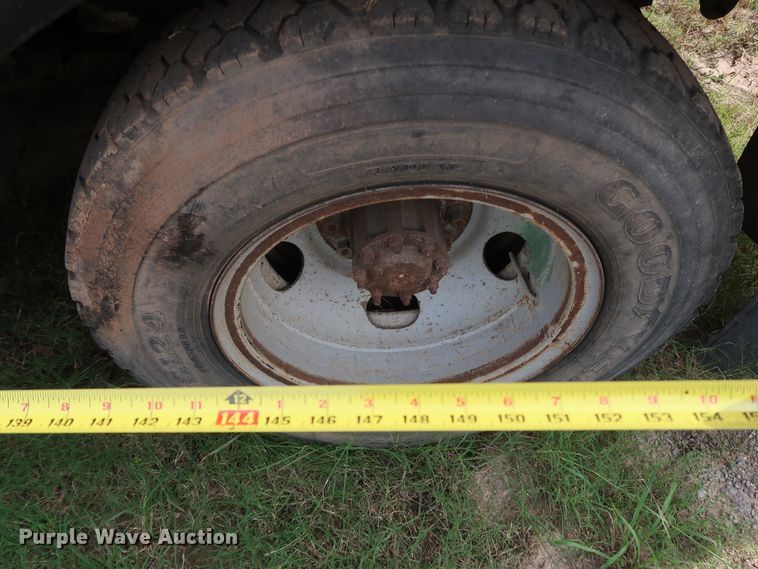 image for item DL0634 1986 GMC C6500  bucket truck