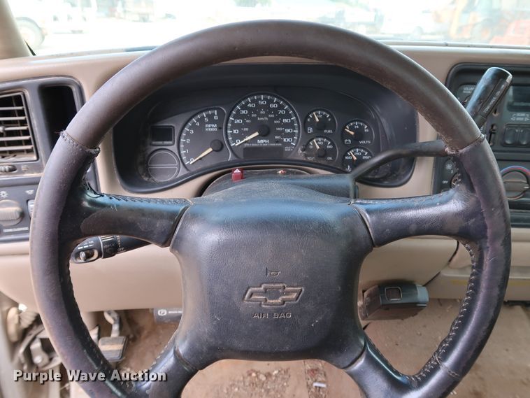 image for item DL0636 2002 Chevrolet Silverado 1500  Ext. Cab pickup truck