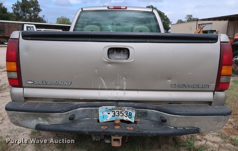 image for item DL0636 2002 Chevrolet Silverado 1500  Ext. Cab pickup truck