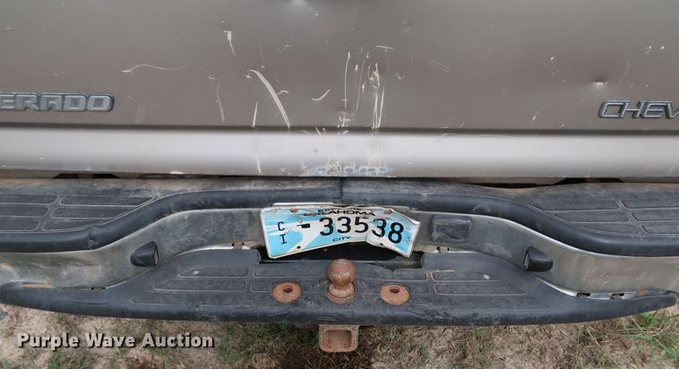 image for item DL0636 2002 Chevrolet Silverado 1500  Ext. Cab pickup truck