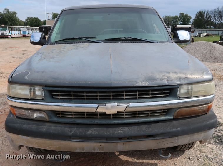 image for item DL0640 2001 Chevrolet Silverado 1500  Ext. Cab pickup truck