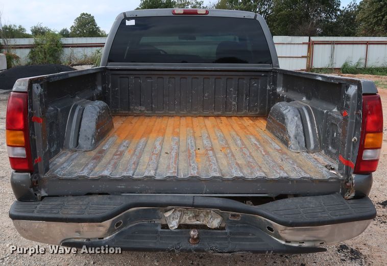 image for item DL0640 2001 Chevrolet Silverado 1500  Ext. Cab pickup truck