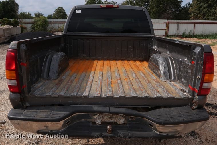 image for item DL0640 2001 Chevrolet Silverado 1500  Ext. Cab pickup truck