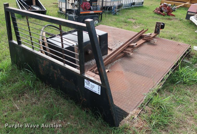 image for item DL0656 Flatbed
