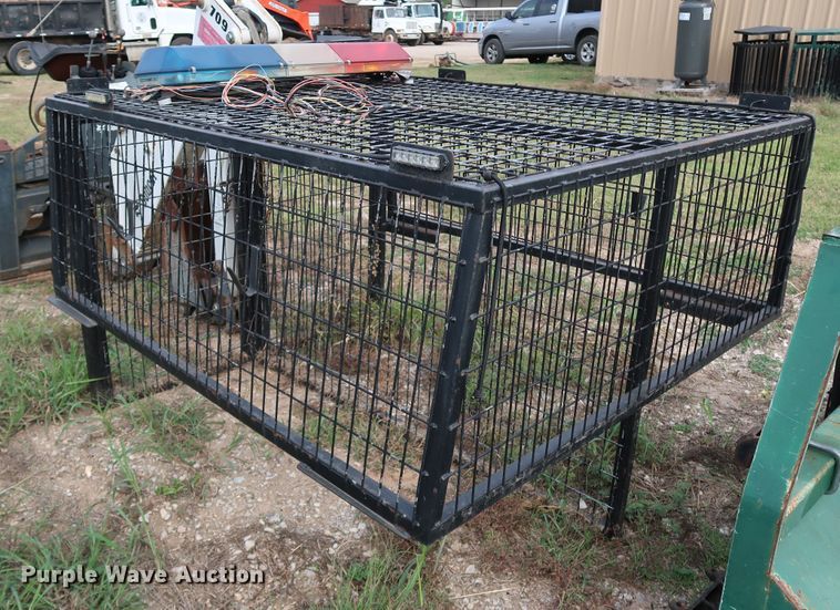 image for item DL0668 Truck bed cage