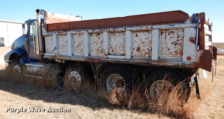 image for item DL3498 1994 International 9400  dump truck