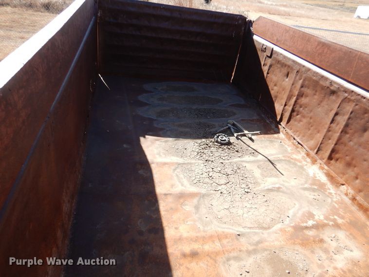 image for item DL3498 1994 International 9400  dump truck