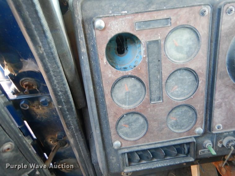 image for item DL3498 1994 International 9400  dump truck