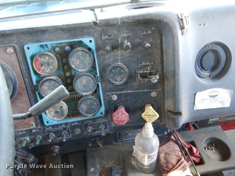 image for item DL3498 1994 International 9400  dump truck