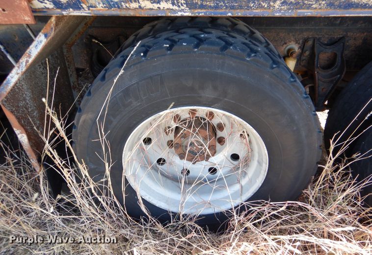 image for item DL3498 1994 International 9400  dump truck