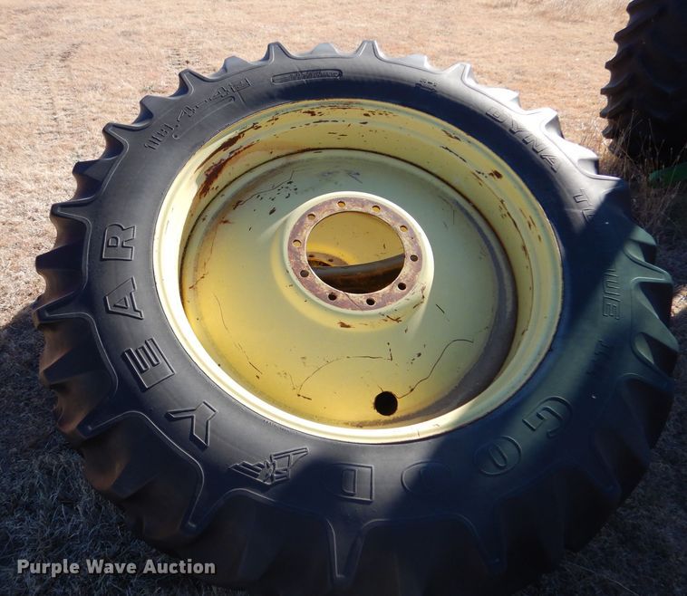 image for item DL3500 1984 John Deere 4850  MFWD tractor