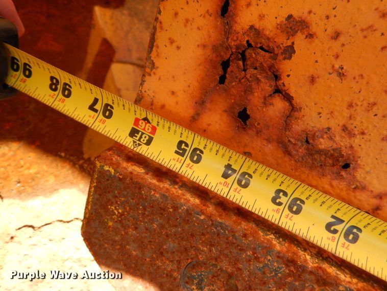 image for item DM1375 2002 International 4900  dump truck