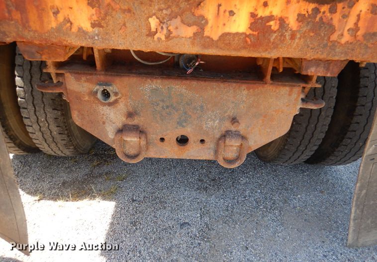 image for item DM1377 2005 International WorkStar 7400  Crew Cab dump truck