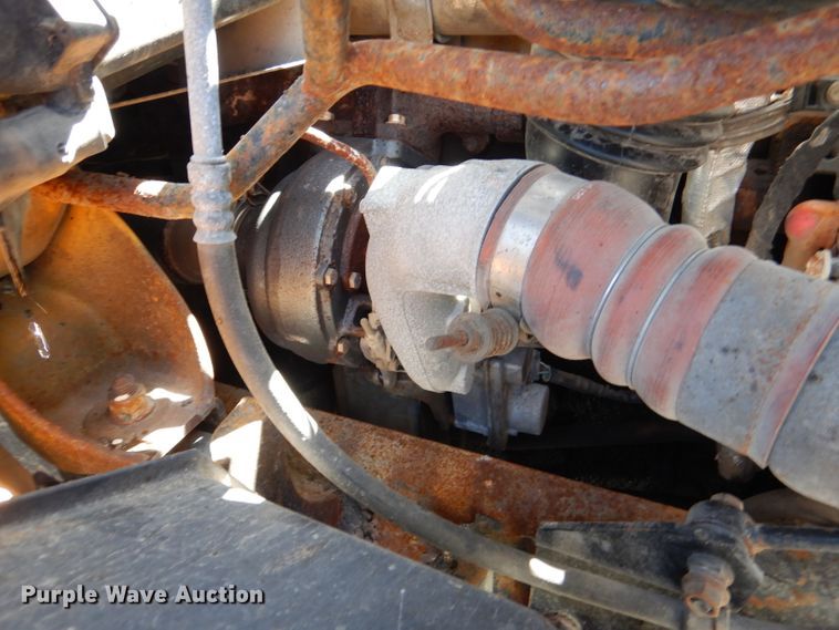 image for item DM1377 2005 International WorkStar 7400  Crew Cab dump truck