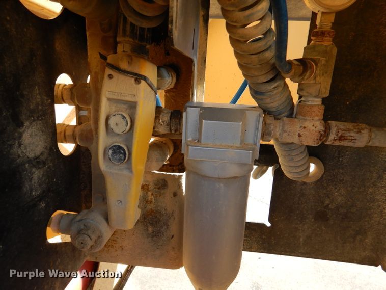 image for item DN5362 1995 Load King 2060-40-2  bottom dump trailer